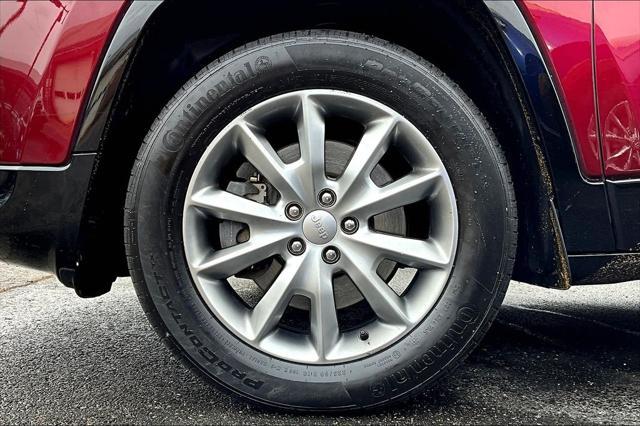 used 2018 Jeep Cherokee car, priced at $15,448