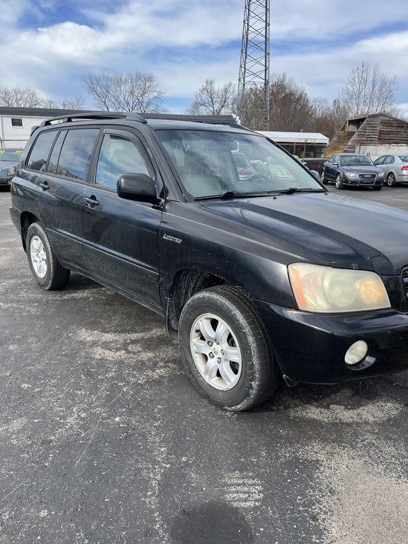 used 2003 Toyota Highlander car, priced at $4,700