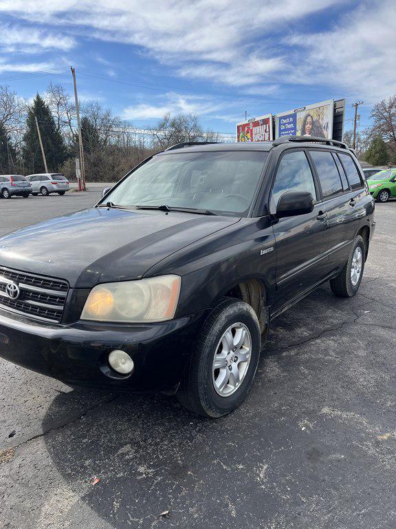 used 2003 Toyota Highlander car, priced at $4,700