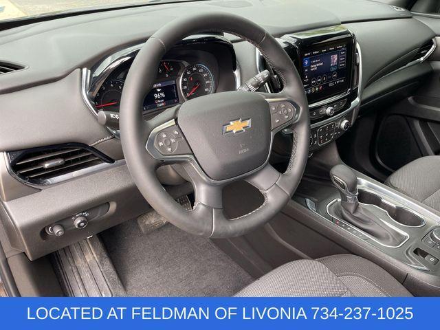 used 2023 Chevrolet Traverse car, priced at $29,990