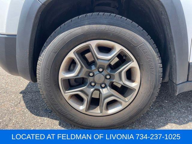 used 2019 Jeep Cherokee car, priced at $17,990