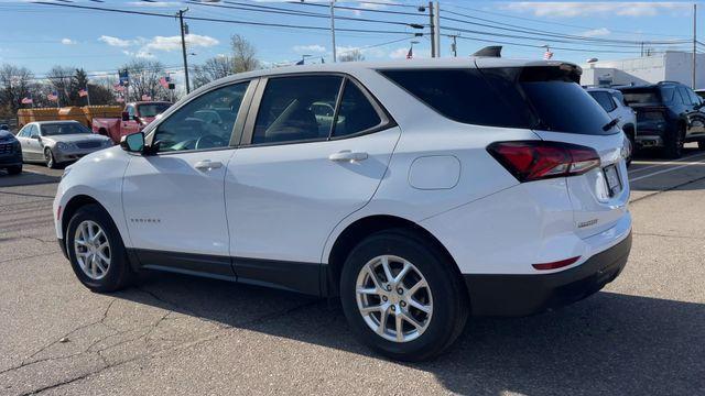 used 2022 Chevrolet Equinox car, priced at $18,990