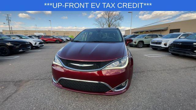 used 2020 Chrysler Pacifica Hybrid car, priced at $22,930