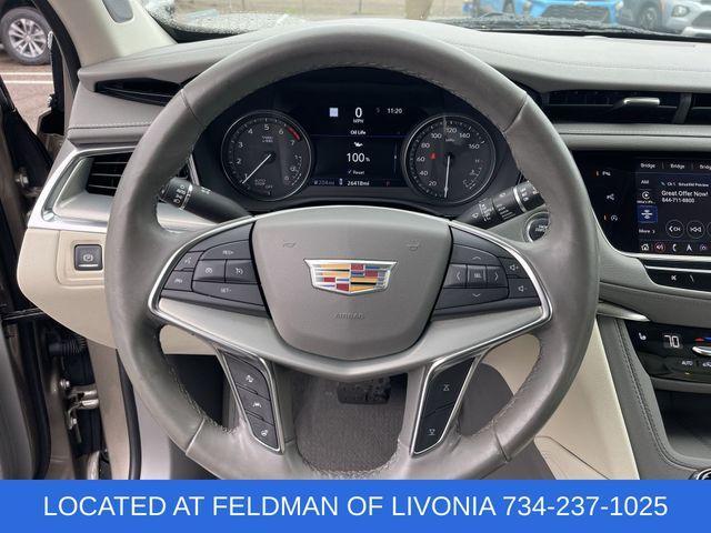 used 2023 Cadillac XT5 car, priced at $30,990