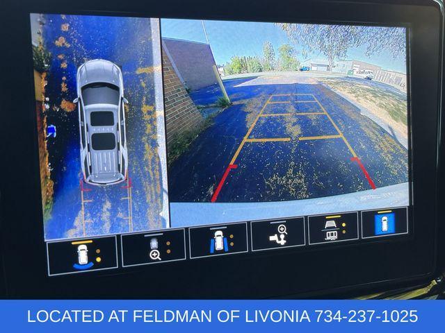 used 2023 Chevrolet Traverse car, priced at $37,990