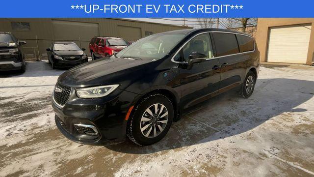 used 2022 Chrysler Pacifica Hybrid car, priced at $19,990