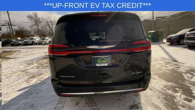 used 2022 Chrysler Pacifica Hybrid car, priced at $19,990