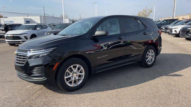 used 2022 Chevrolet Equinox car, priced at $19,990