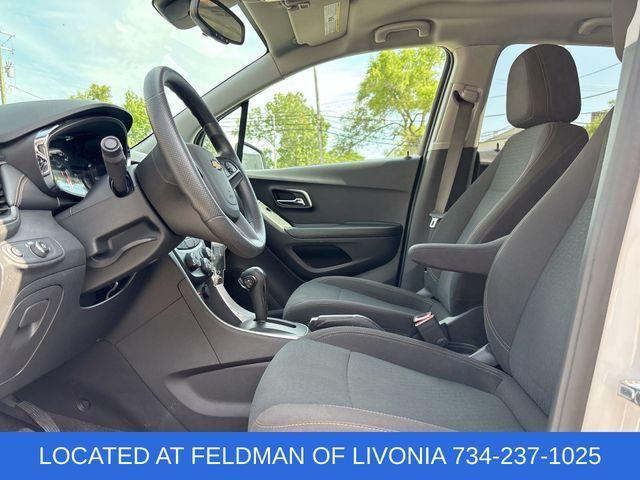 used 2022 Chevrolet Trax car, priced at $18,990