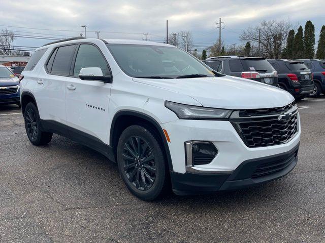 used 2022 Chevrolet Traverse car, priced at $34,990