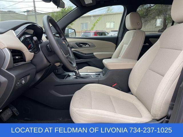 used 2023 Chevrolet Traverse car, priced at $28,990