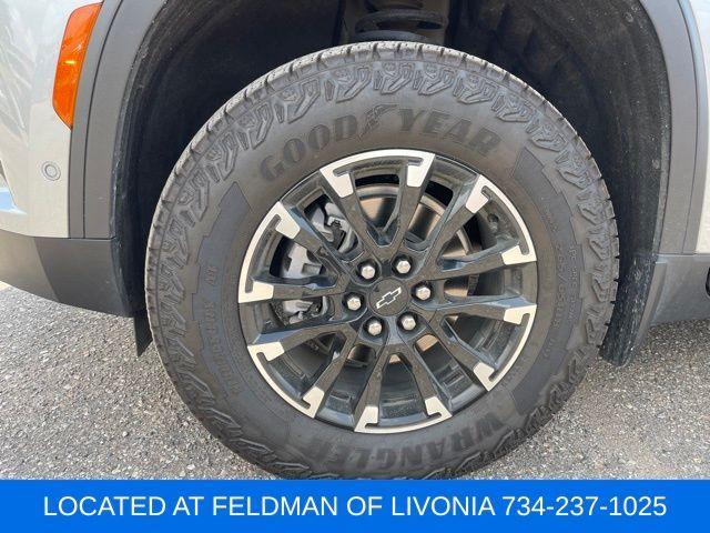 used 2024 Chevrolet Traverse car, priced at $46,990