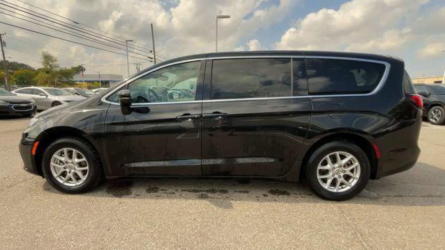 used 2023 Chrysler Pacifica car, priced at $25,990