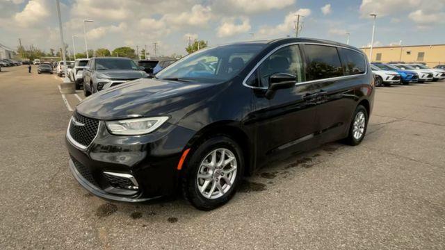 used 2023 Chrysler Pacifica car, priced at $25,990