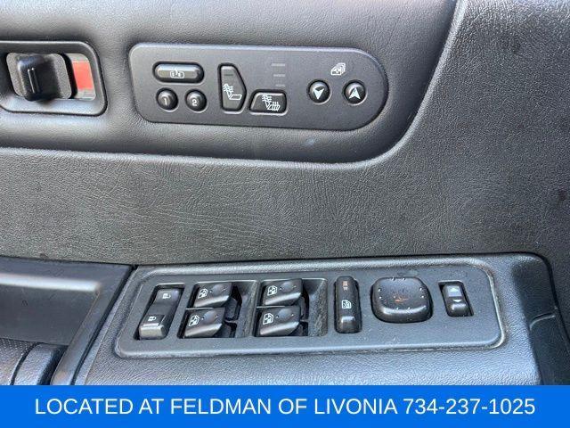 used 2005 Hummer H2 car, priced at $10,990