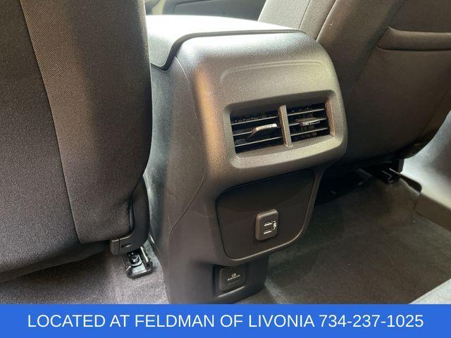 used 2024 Chevrolet Equinox car, priced at $21,990