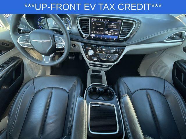 used 2022 Chrysler Pacifica Hybrid car, priced at $22,930