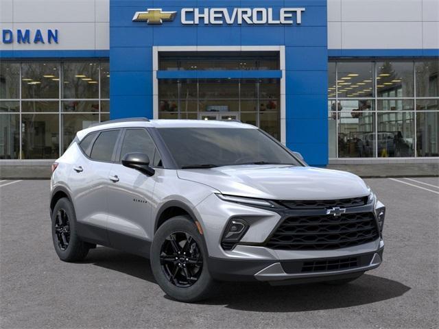 new 2025 Chevrolet Blazer car, priced at $35,180