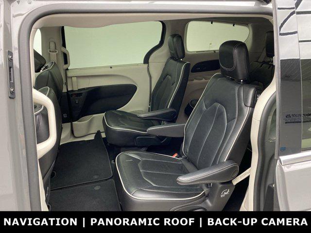 used 2022 Chrysler Pacifica car, priced at $34,400