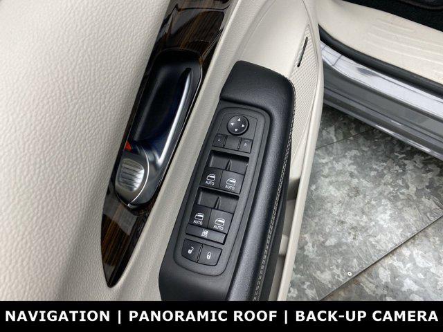 used 2022 Chrysler Pacifica car, priced at $34,400