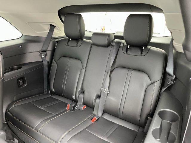 new 2025 Mazda CX-90 car, priced at $41,900