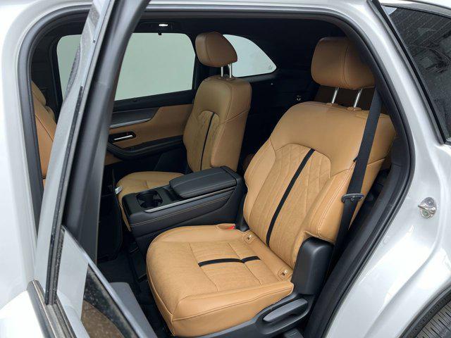 new 2025 Mazda CX-90 car, priced at $55,018