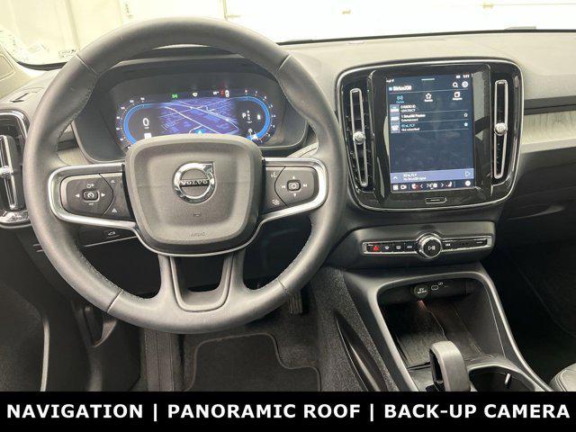 used 2024 Volvo XC40 car