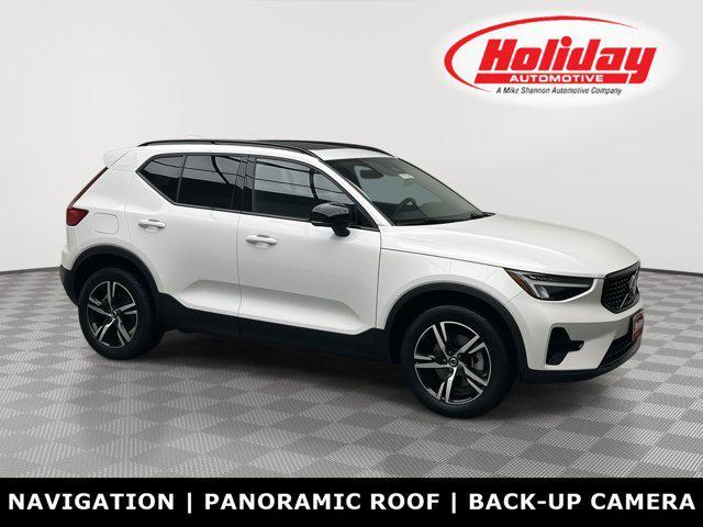 used 2024 Volvo XC40 car