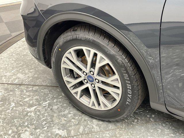 used 2022 Ford Escape car, priced at $23,000
