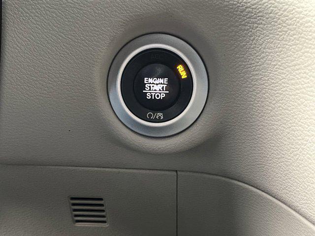 used 2018 Chrysler Pacifica car, priced at $13,500
