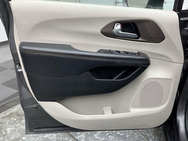 used 2018 Chrysler Pacifica car, priced at $13,500