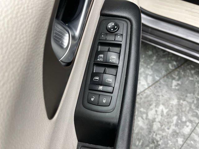 used 2018 Chrysler Pacifica car, priced at $13,500