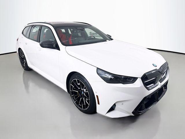 new 2025 BMW M5 car, priced at $142,030