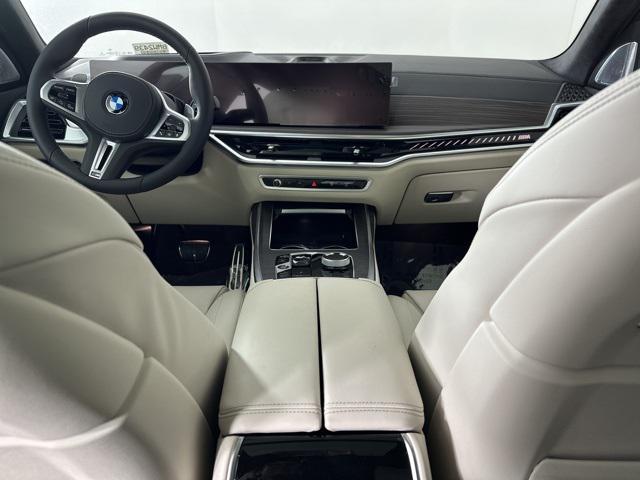 new 2025 BMW X7 car, priced at $125,315