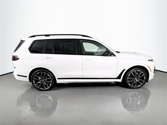 new 2025 BMW X7 car, priced at $125,615