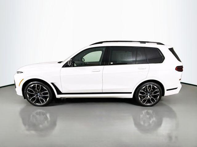new 2025 BMW X7 car, priced at $125,615