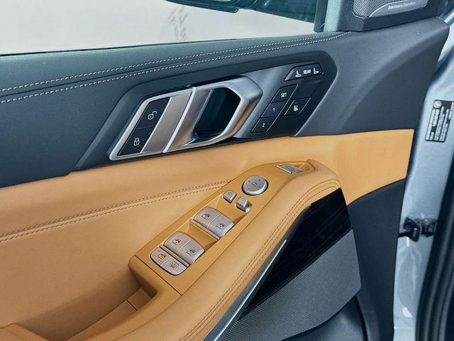 new 2025 BMW X7 car, priced at $95,785