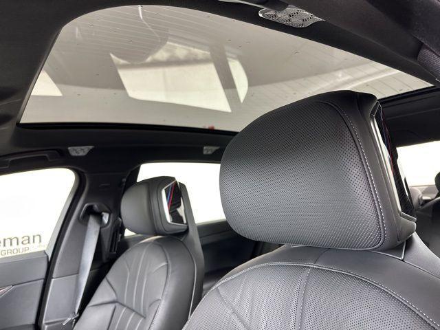 new 2024 BMW i7 car, priced at $111,976