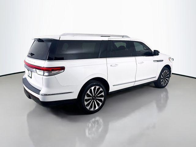 used 2024 Lincoln Navigator car, priced at $81,998