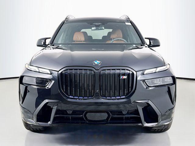 new 2026 BMW X7 car, priced at $125,240