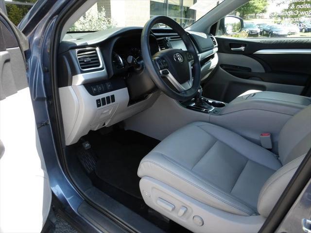 used 2019 Toyota Highlander car, priced at $32,975