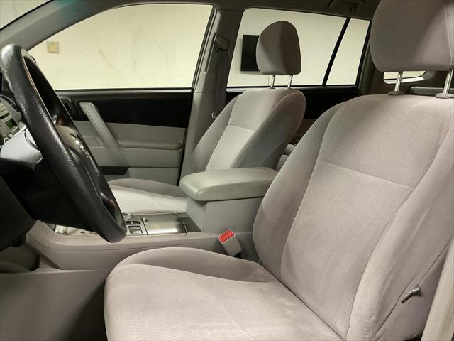 used 2008 Toyota Highlander car, priced at $13,995