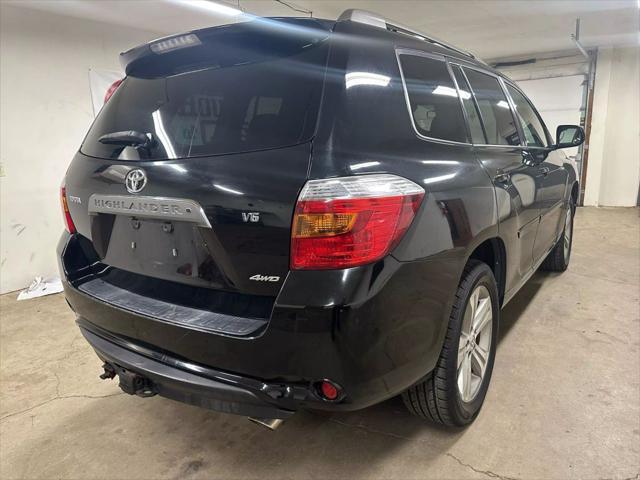 used 2008 Toyota Highlander car, priced at $9,995
