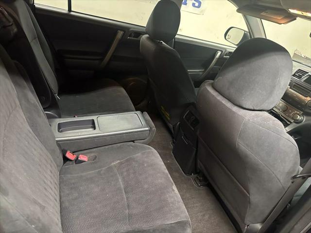 used 2008 Toyota Highlander car, priced at $9,995