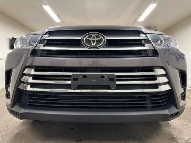 used 2019 Toyota Highlander car, priced at $24,995
