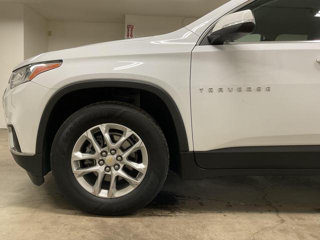 used 2021 Chevrolet Traverse car, priced at $23,195