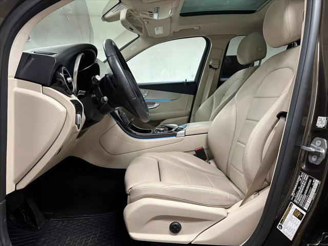 used 2017 Mercedes-Benz GLC 300 car