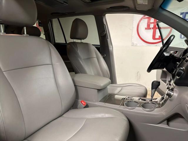 used 2013 Toyota Highlander car, priced at $15,795