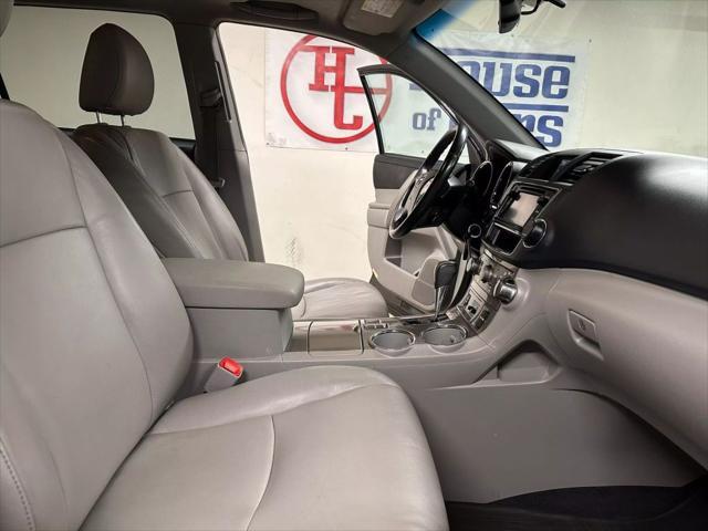 used 2013 Toyota Highlander car, priced at $15,795