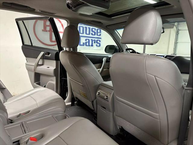 used 2013 Toyota Highlander car, priced at $15,795